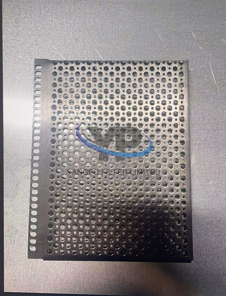 Square-hole-perforated-metal.jpg